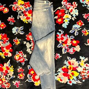 7 For All Mankind-Women’s Size 31-Relaxed Skinny Jeans